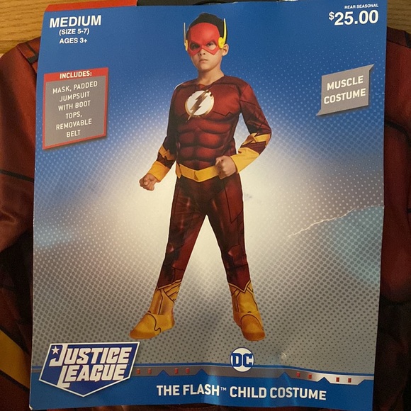The Flash child muscle costume - size medium (5-7) by Justice League. - Picture 2 of 9